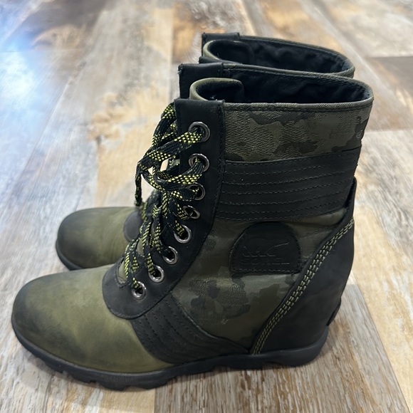 Women’s Sorel Camo wedge bootie - Picture 3 of 4